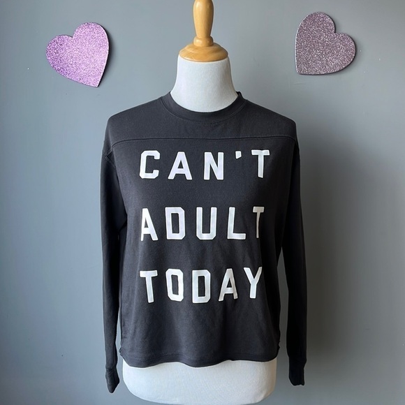 ⭐️3/$10⭐️ long sleeve tshirt - Picture 1 of 3